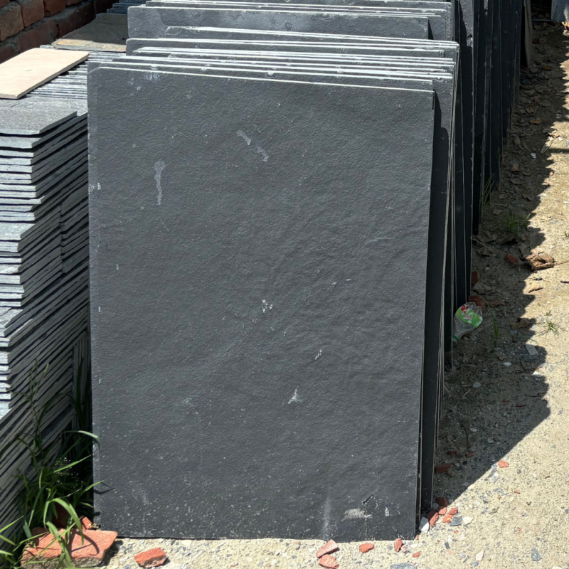 Square Shaped Black Stones - Image 3